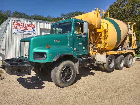 1995 International Paystar 5000 Concrete Mixer