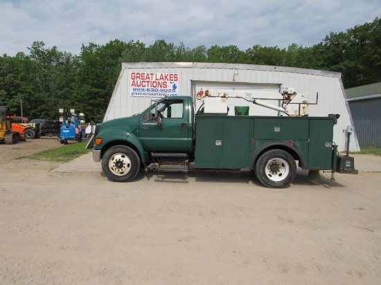 2004 Ford F650 XL Mechanics Truck
