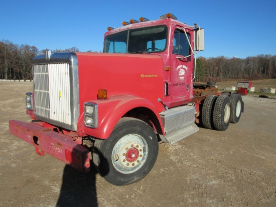 1995 International 9000 Day Cab Truck