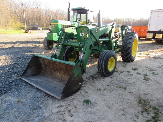 John Deere 2030 Farm Tractor
