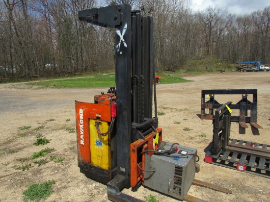 Raymond 20R30TT Order Picker Forklift