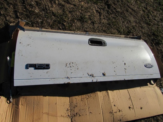 Ford Tailgate, White