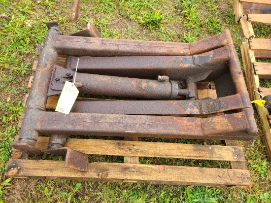 Dump Bed Hoist