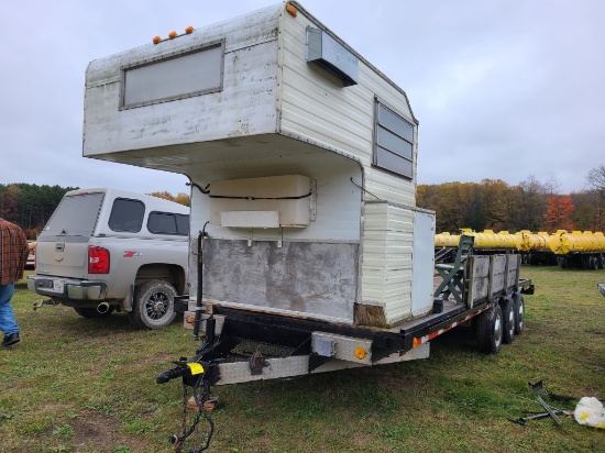 1977 Holiday Rambler Flatbed Trailer
