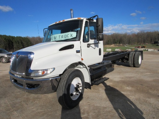 2010 International 4300 Cab & Chassis
