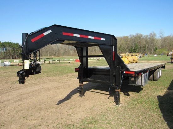 2017 PJ Trailer Gooseneck Trailer