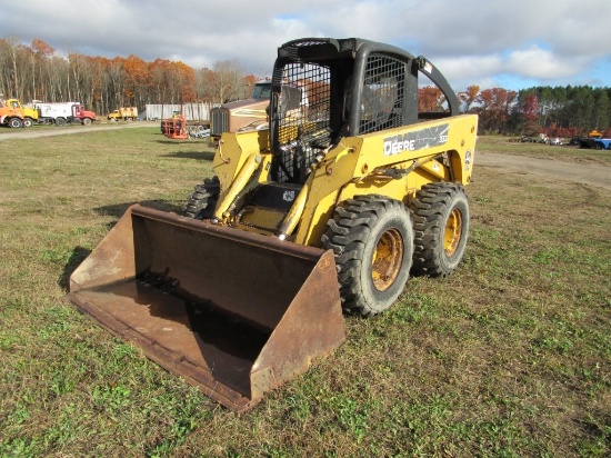Deere 332 Skid Steer