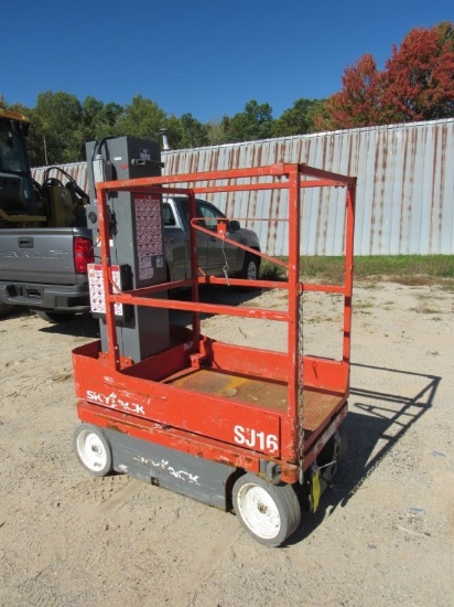 Skyjack SJ16 Vertical Mast Lift