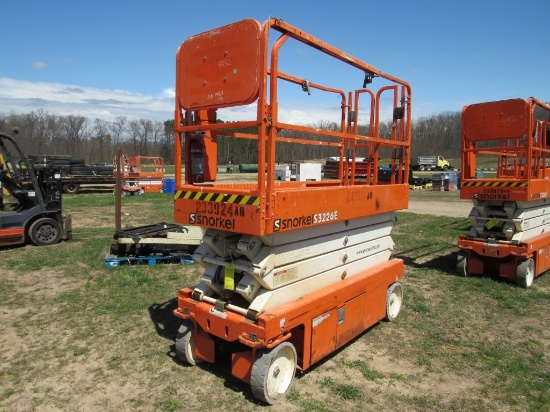 2019 Snorkel S326E Scissor Lift