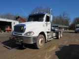2007 Freightliner Columbia Day Cab