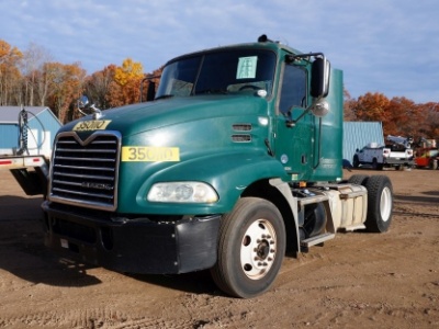 2016 Mack CXU612 Day Cab