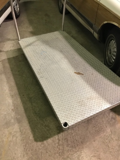 LARGE ALUMINUM CART WITH HANDLE