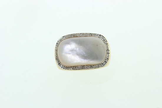 UNUSUAL MOTHER OF PEARL AND DIAMOND 14K YELLOW GOLD RING