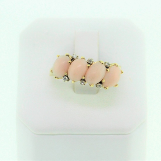 ANGELSKIN CORAL, DIAMOND, & 18K YELLOW GOLD RING