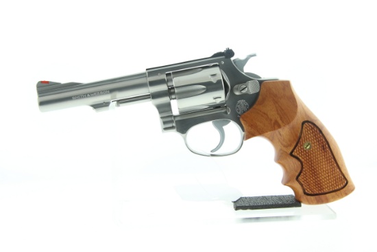 UNFIRED 1977 SMITH & WESSON MODEL 63 REVOLVER