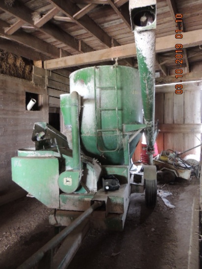 JD Mod. 400 grinder mixer