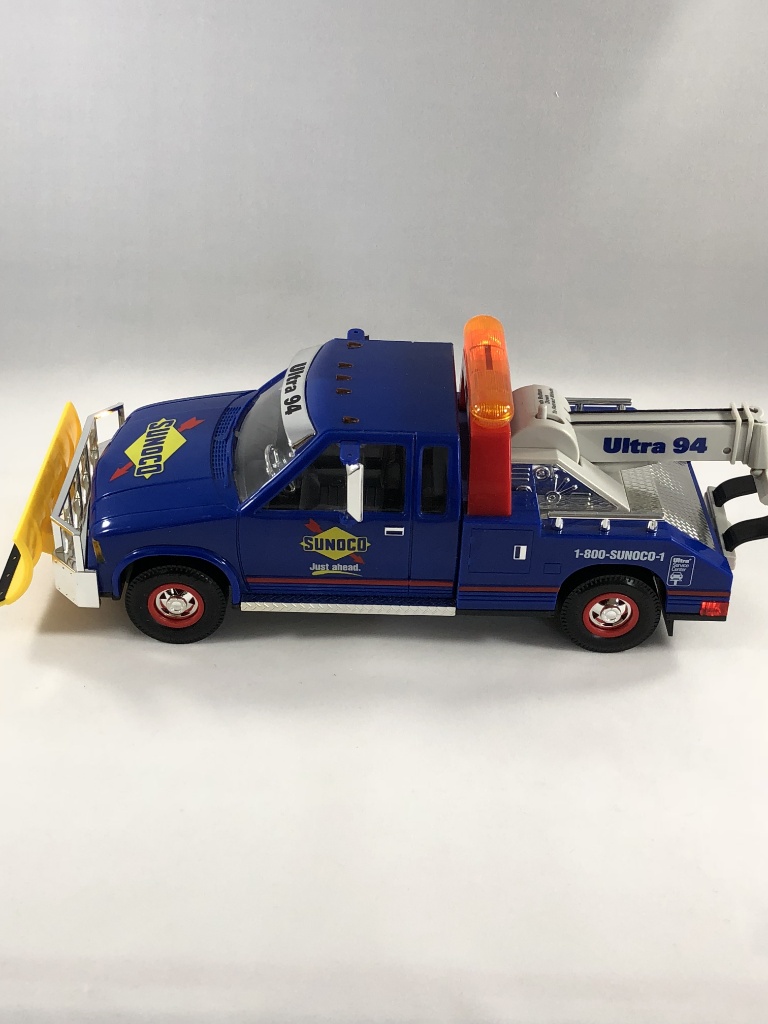 1996 Sunoco Tow Truck with Snow Plow 