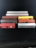 Lot of 8 various HO Train Cars