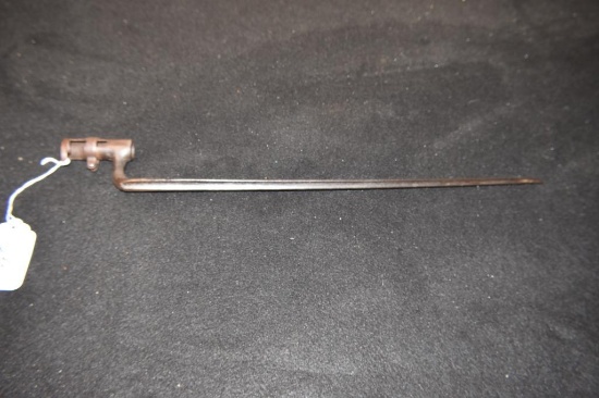 Vintage Triangular blade Bayonet with no visible markings, no scabbard