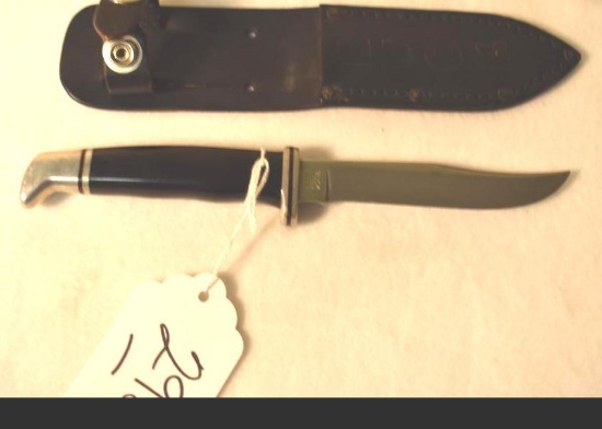 Vintage Buck Knife Model 102, Black Handle with brown spacers