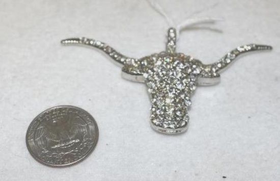 Longhorn Pendant with crystals Nice piece, no markings