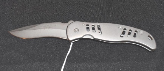 Smith & Wesson H.R.T Folding Knife w/Pocket Clip