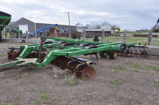 JD 510 18' Disk Ripper