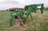 JD 280 loader, bucket, grapple