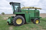 1993 JD 6610 SP Forage Harvester