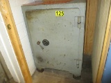 SARGENT & GREENLEE FLOOR SAFE 29