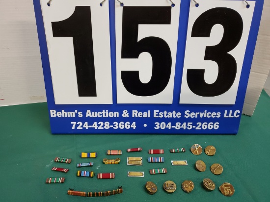LOT MILITARY BARS & PINBACKS