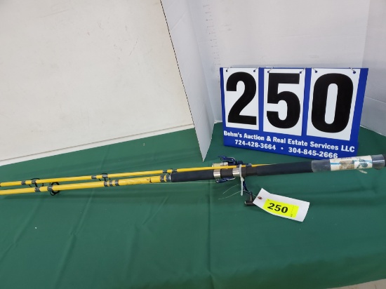 SHAKESP. TIGER OPEN FACE W/ EAGLE CLAW 10' SPINNING- HVY. ROD