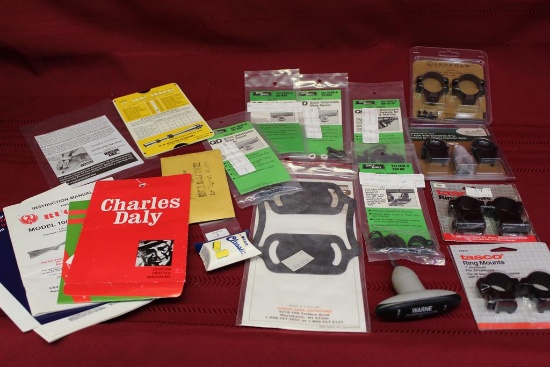 17 pieces in a box lot, 4 new old stock of rings by Tasco,