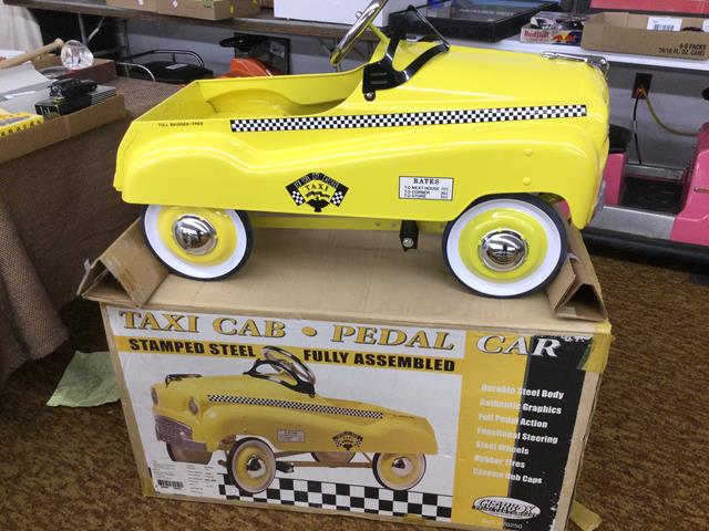 Gearbox toys cheap pedal car