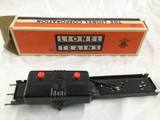 5 lionel switch and gates in boxes + 1 sakai brand