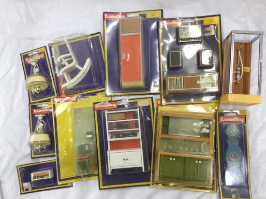 box lot Lundby dollhouse furniture in blister packs 11pcs