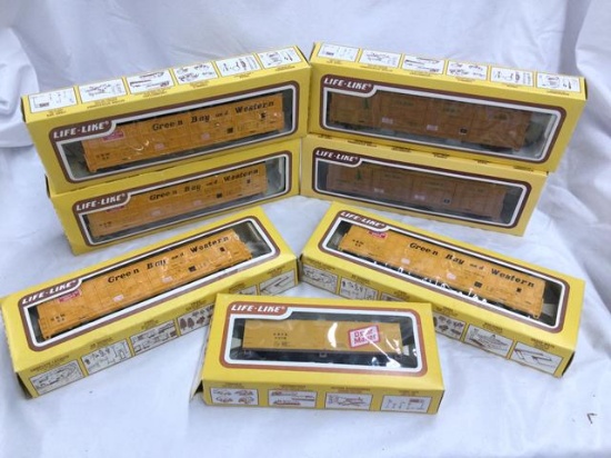 10 pc life-like train cars in original boxes