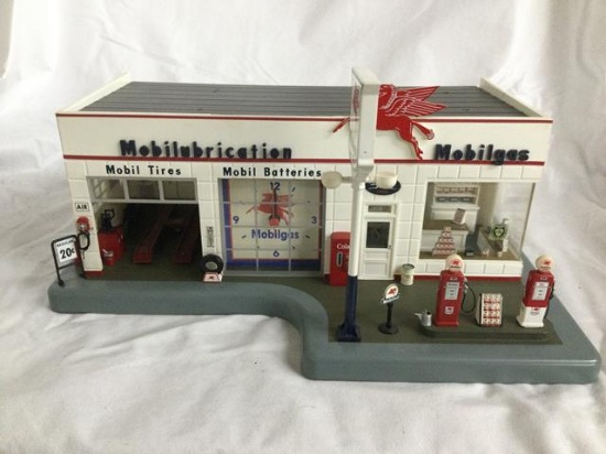 mobilgas diorama with clock in window -lighted-no cord
