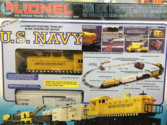 lionel us navy train set in original box O scale