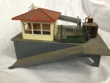box lot k-line barrel loader/lionel operating gate man