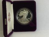 1987 Silver American Eagle $1 1oz Fine Silver with case and box