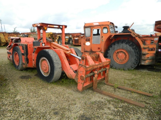 JS220 SCOOPTRAM