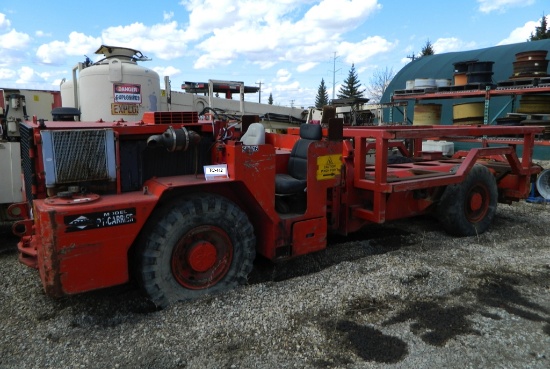 Dux P1 Deck Truck