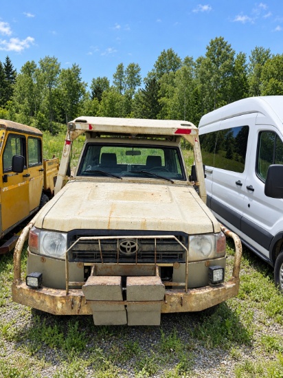 UNRESERVED - 2022 Toyota T2111 Underground Utility Truck