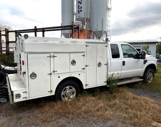 2009 Ford F-350 4x4 Super Duty Service Truck