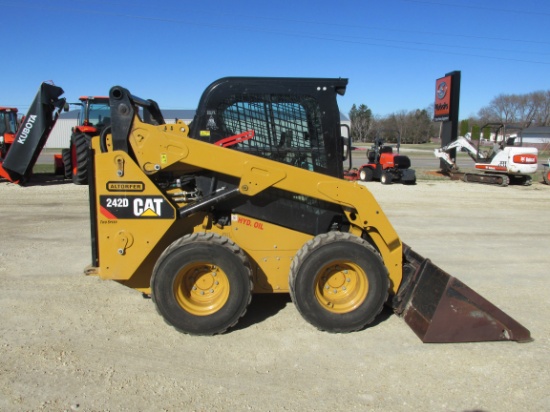 2016 CATERPILLAR 242D