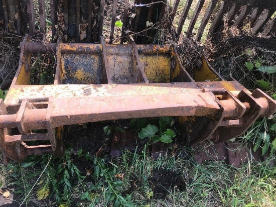 DEERE 544B bucket & coupler