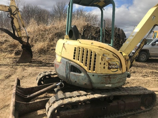 2004 YANMAR VIO40-3