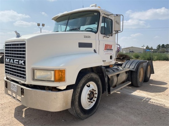 2001 MACK CH613