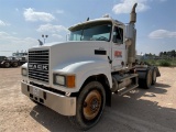 2001 MACK CH613